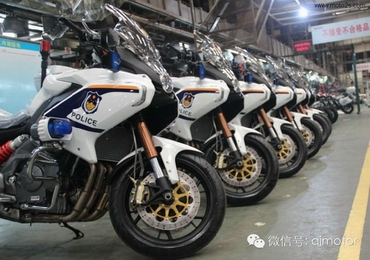 钱江首批黄龙警用版BJ600J-A交车