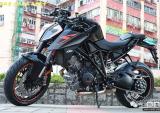 第二代全黑野兽 2017 KTM 1290 Super Duke R