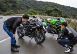 轻型街跑的战争！雅马哈YZF-R3与川崎NINJA 400