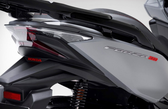 本田Forza 300 2020款限量版发布配备45L尾箱_本田摩托车_新车_摩信网手机版