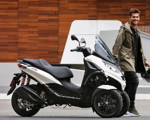 自由稳定畅享骑行之悦Piaggio MP3 300 hpe Sport