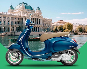 里雅斯特邂逅Vespa Primavera繁星蓝