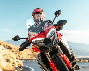 杜卡迪Multistrada V4驰骋山野的证明