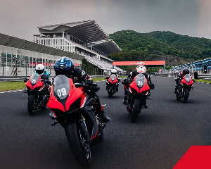 QJMOTOR:WSBK粉丝见面会现场速报