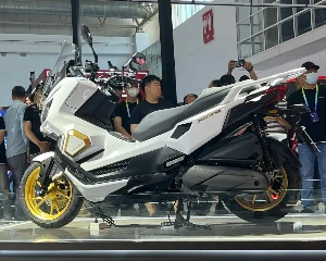 光阳赛艇X350纪念版以及ST250 30周年纪念版发布!