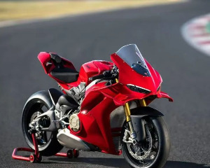 外观大改性能升级，杜卡迪发布新款Panigale V4