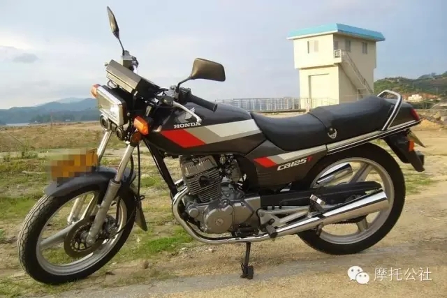 20年前的双缸125 本田王cb125t